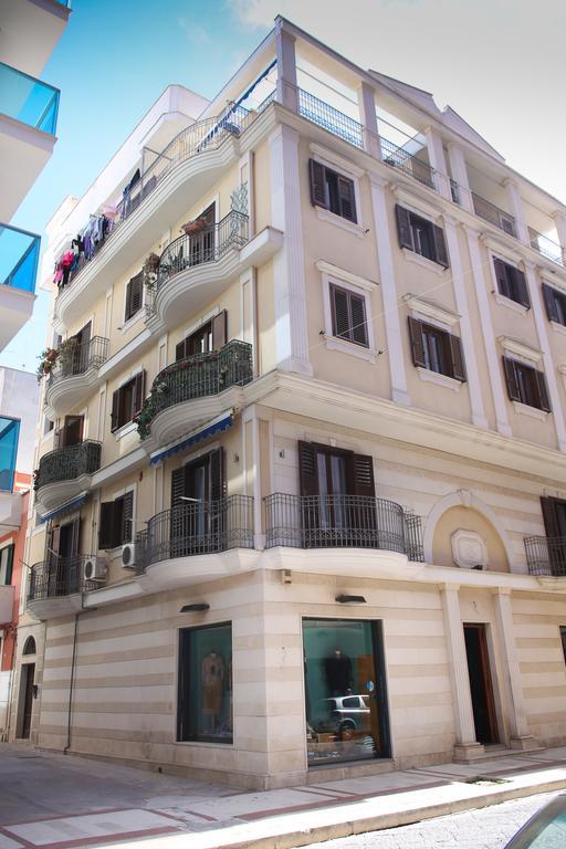 Napolitano Palace Margherita Di Savoia Exterior photo